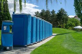 Best Standard Portable Toilet Rental  in Willmar, MN